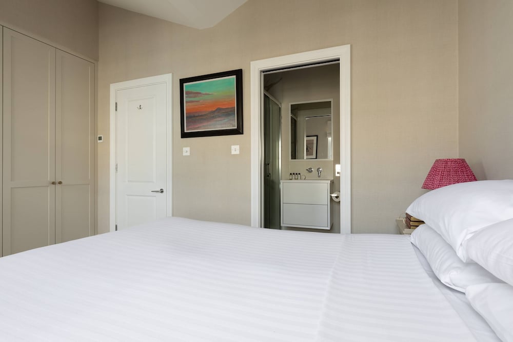 Callcott Street IV by Onefinestay