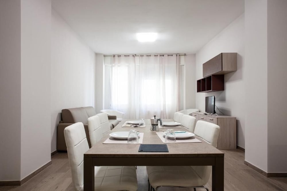 Astoria Suite Apartments