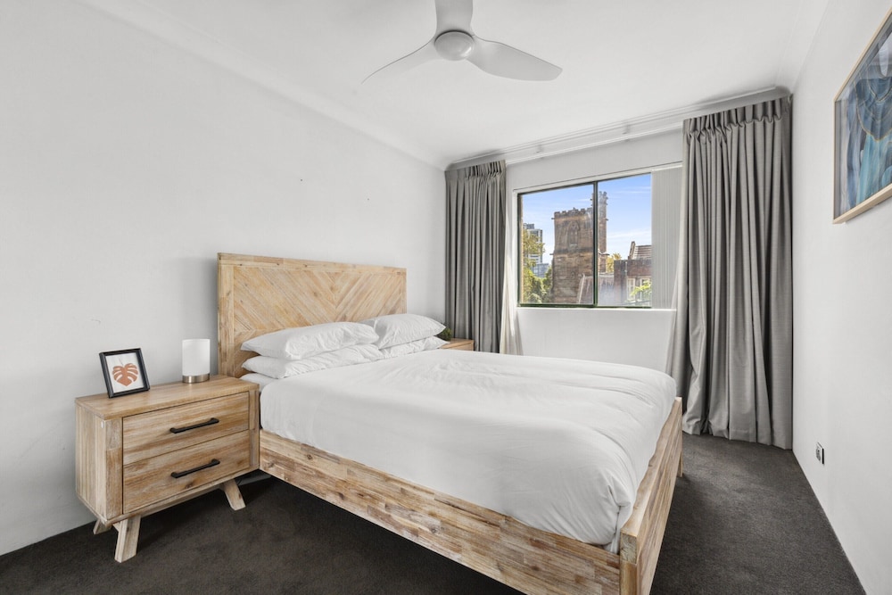 Elegant City Retreat Close to Sydney's CBD