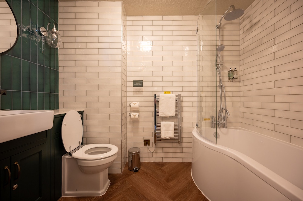 Berkshire Arms by Chef and Brewer Collection