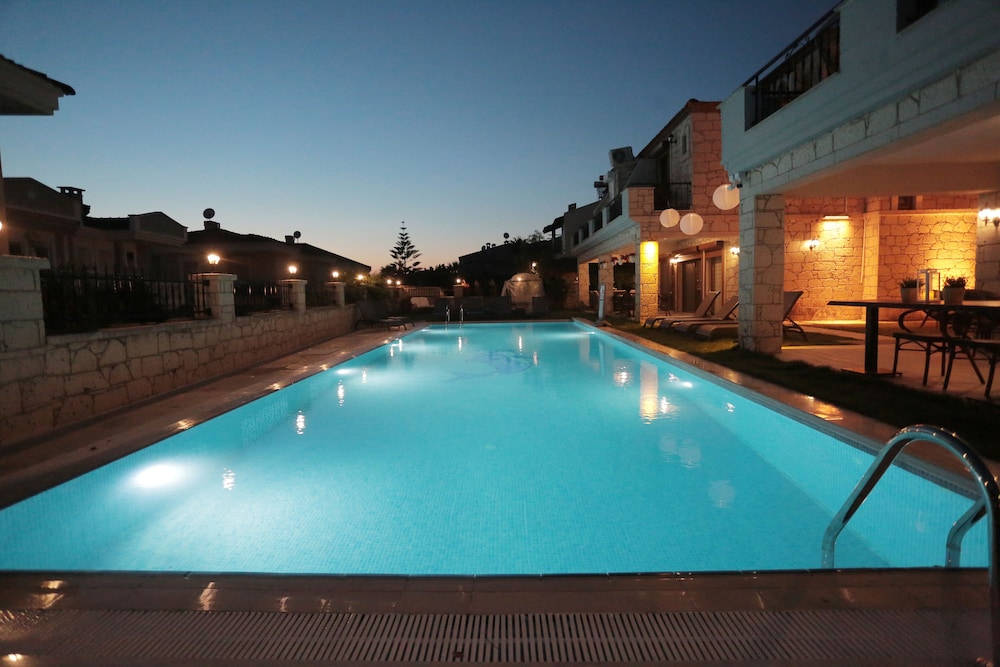 Fizzio Alaçatı Hotel - Image 8
