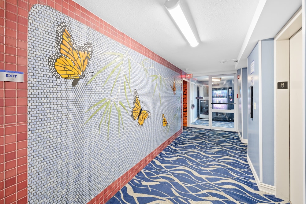 Pacific Monarch - 1 BR - Ocean & City Views