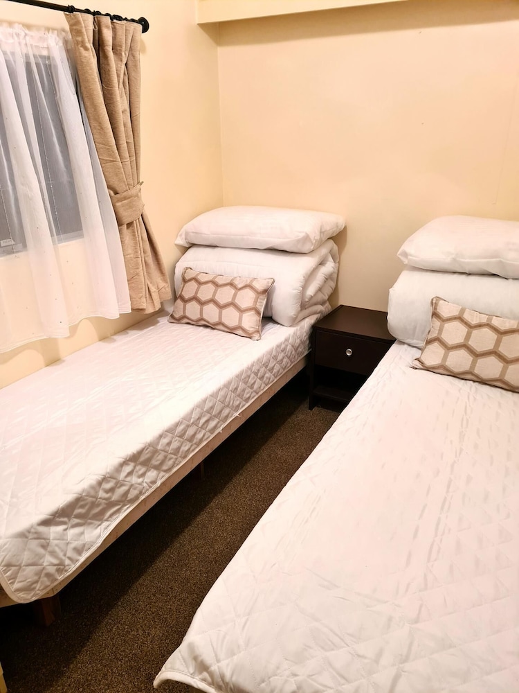 Caravan for Rent Promenade 511 Ingoldmells view 4