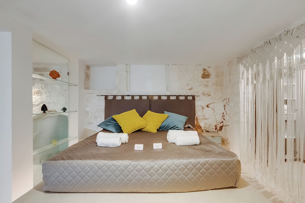 Maison 43 Ostuni With Indoor Pool