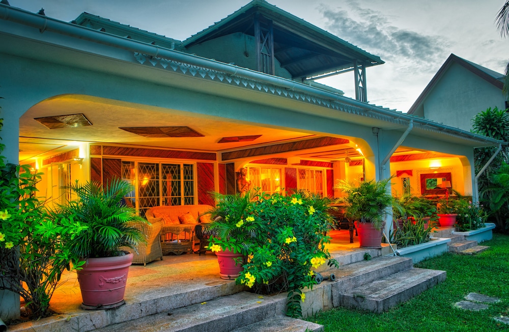 Ocean Beach Villa