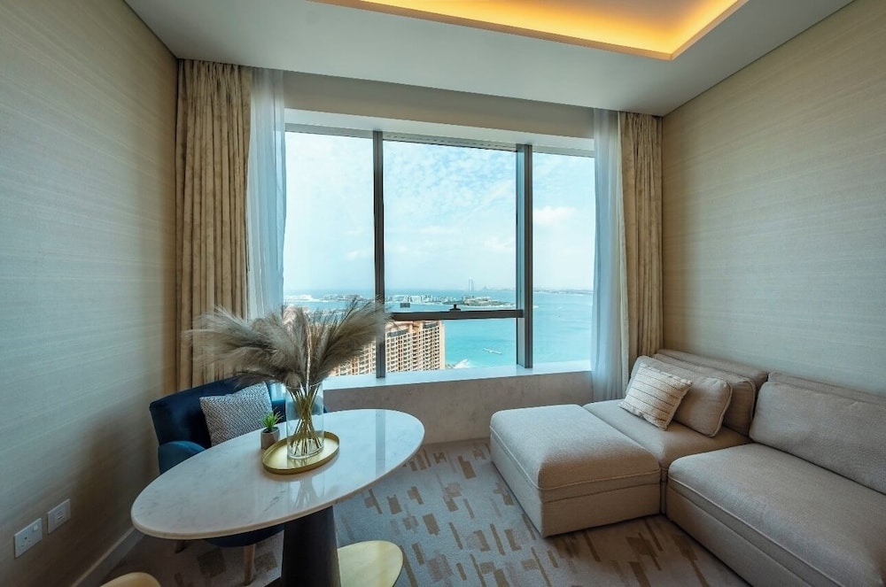 Bird's-eye view studio PalmTower