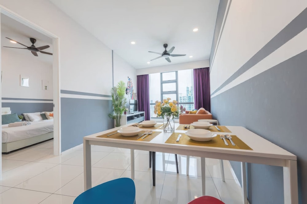The Robertson Residences Free Gym & Pool
