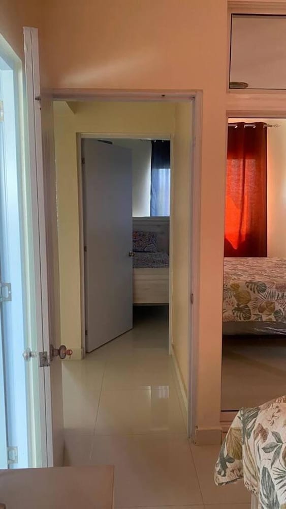Remarkable 3-bed Apartment in Santo Domingo view 4