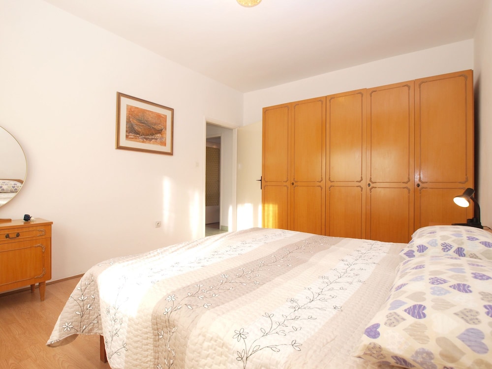 Apartment 1435 view 3