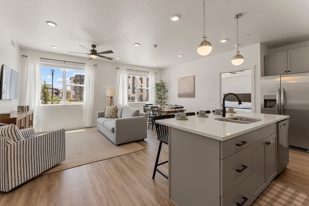 Comfort At Cliff Side 2 Bedroom Condo