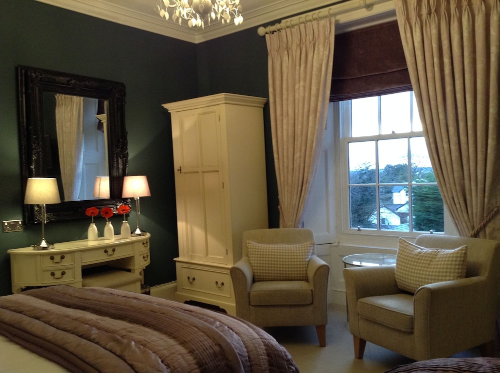 Glenshieling House