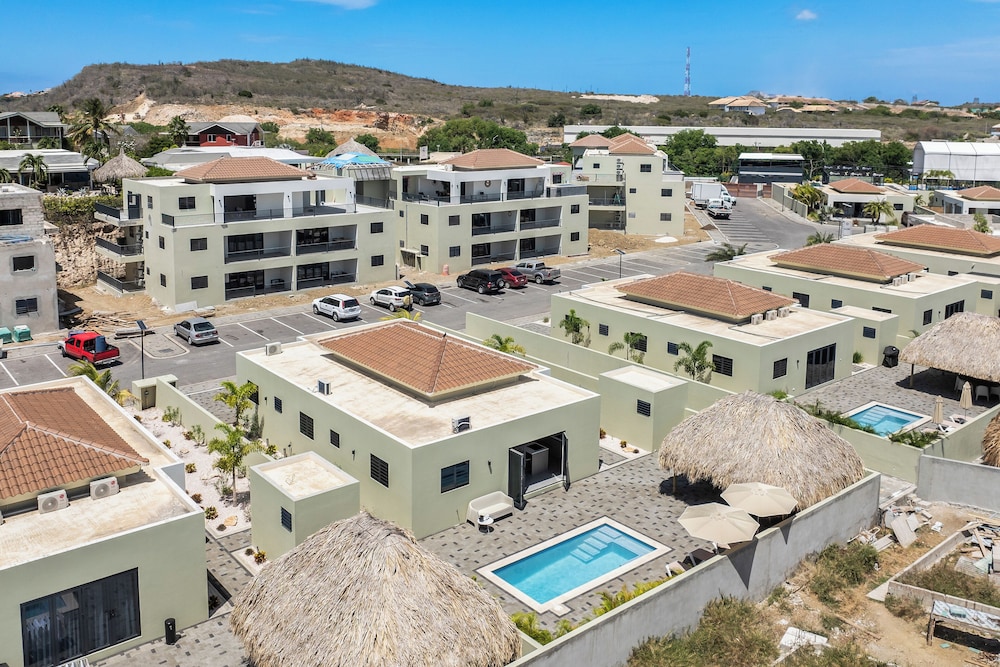 Villa Solana with private pool, Mambo Beach