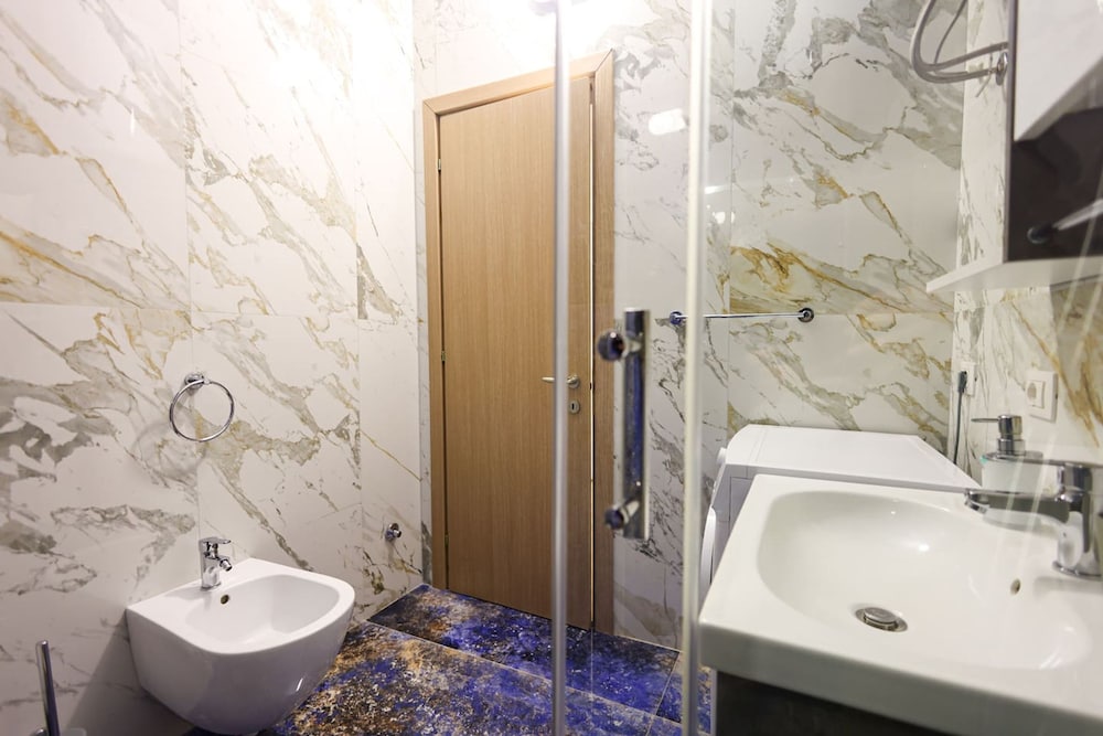 Grandstay Urban Five