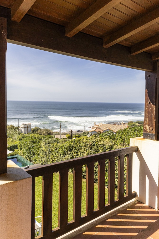 Coastal Charm Chalet by Cadenzalux