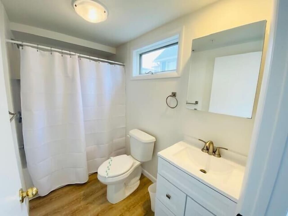 Olive Avenue 1A