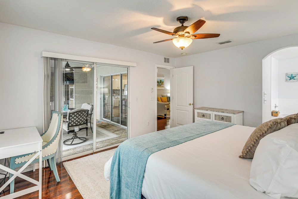 On-site Canal Access: Luxe Home in Palm Coast!