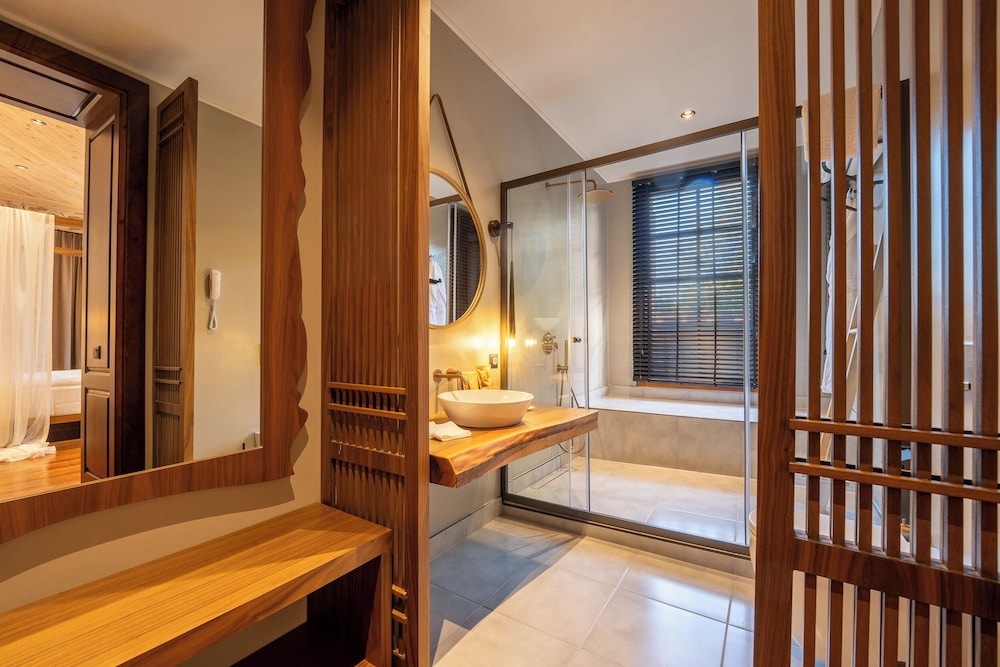 Belmondo Süitler - Image 155