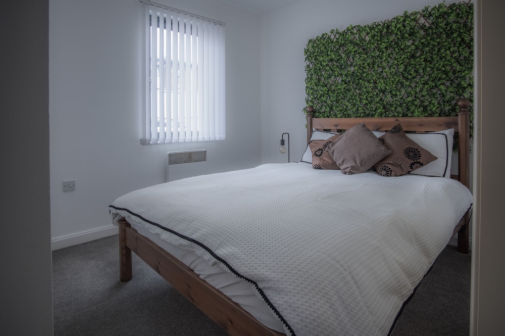 Fisherman's Way - 2 Bed Apt - SA1 Swansea view 2