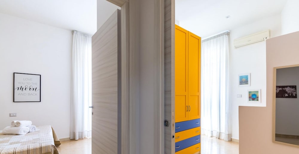 Emanuele III - 4 Bedroom Apartment