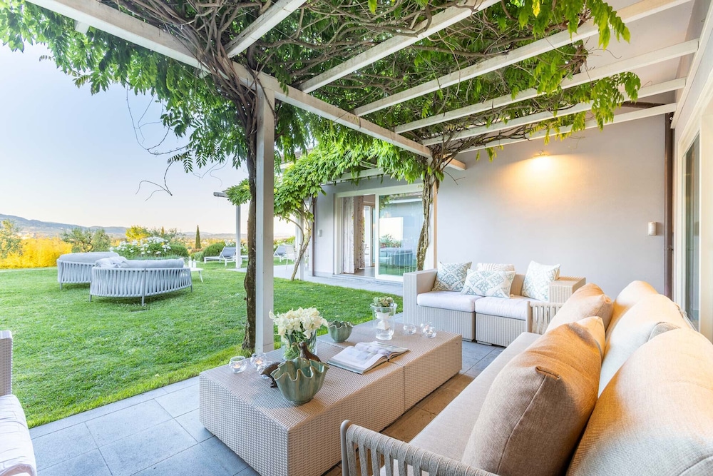 The Secret Escape Villa
