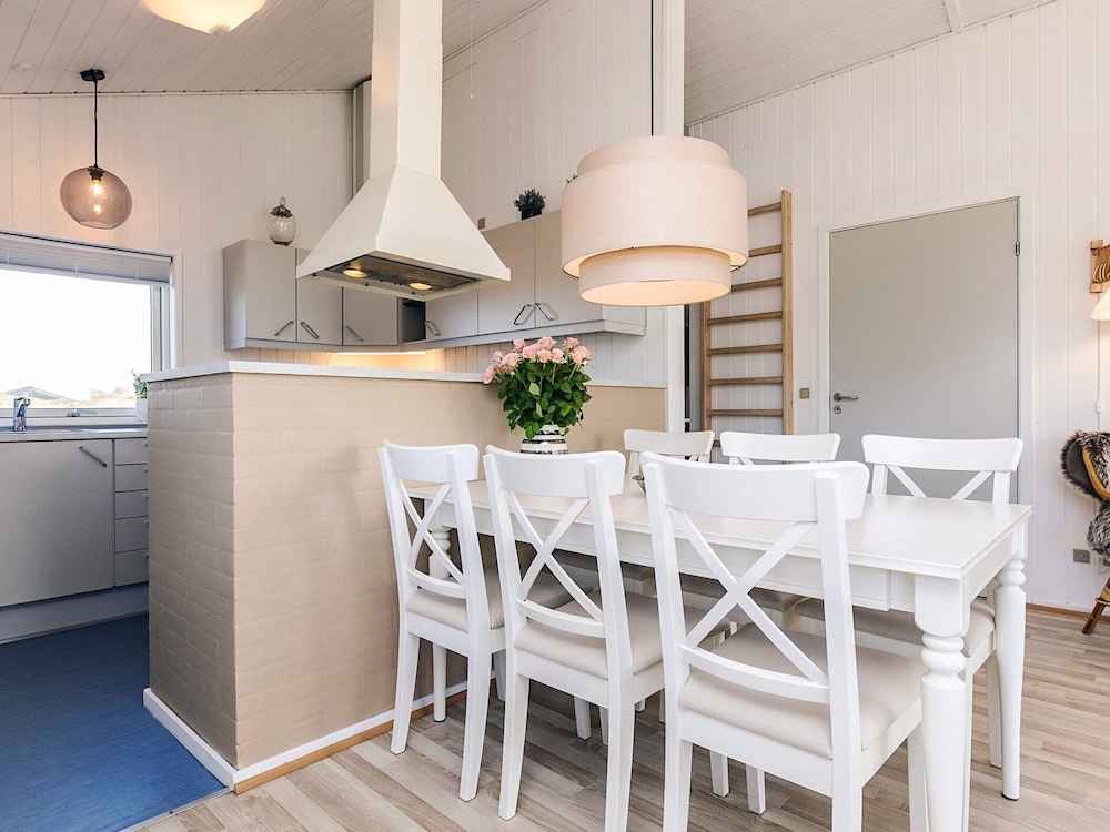 6 Person Holiday Home in Hjorring