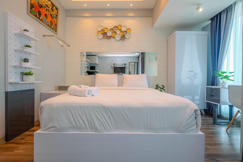 Modern Studio At Lrt City Bekasi Apartment