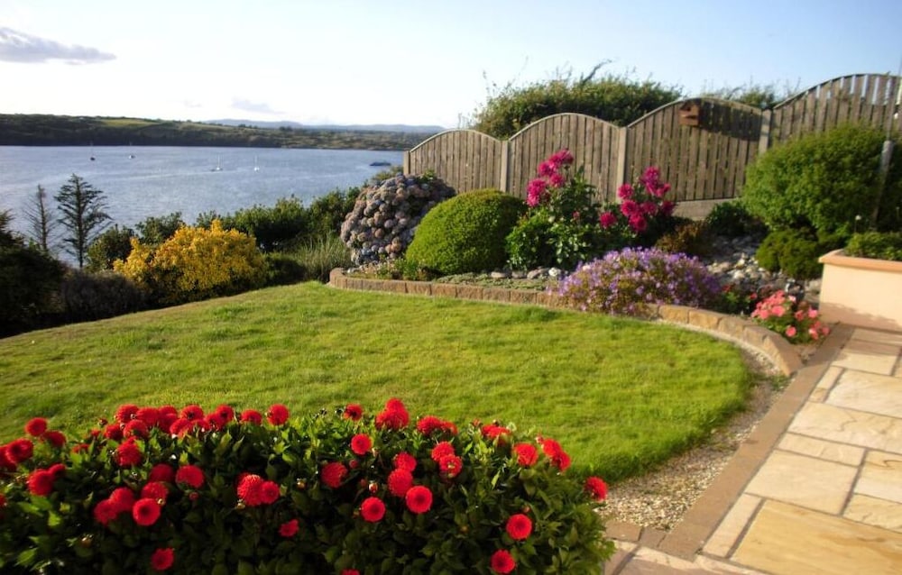 Channel View Bed & Breakfast