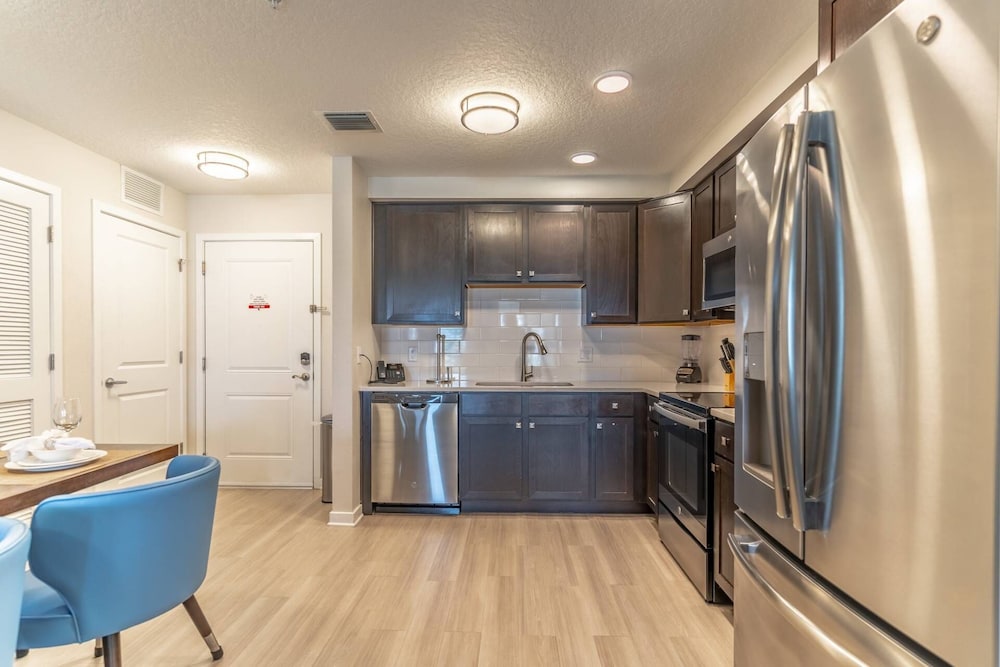 4012 Vista Cay