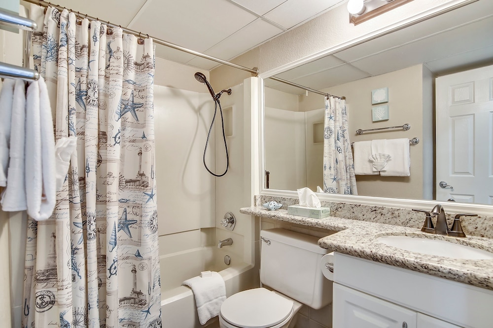 Casa Del Mar C279 1 Bedroom Condo by RedAwning