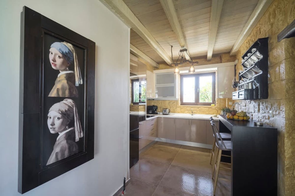 Heraklion Twins House - Private Pool Retreat