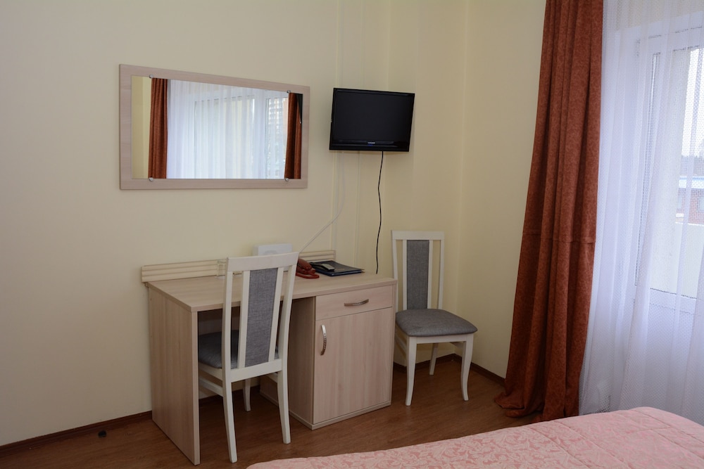 Voyage Hotel