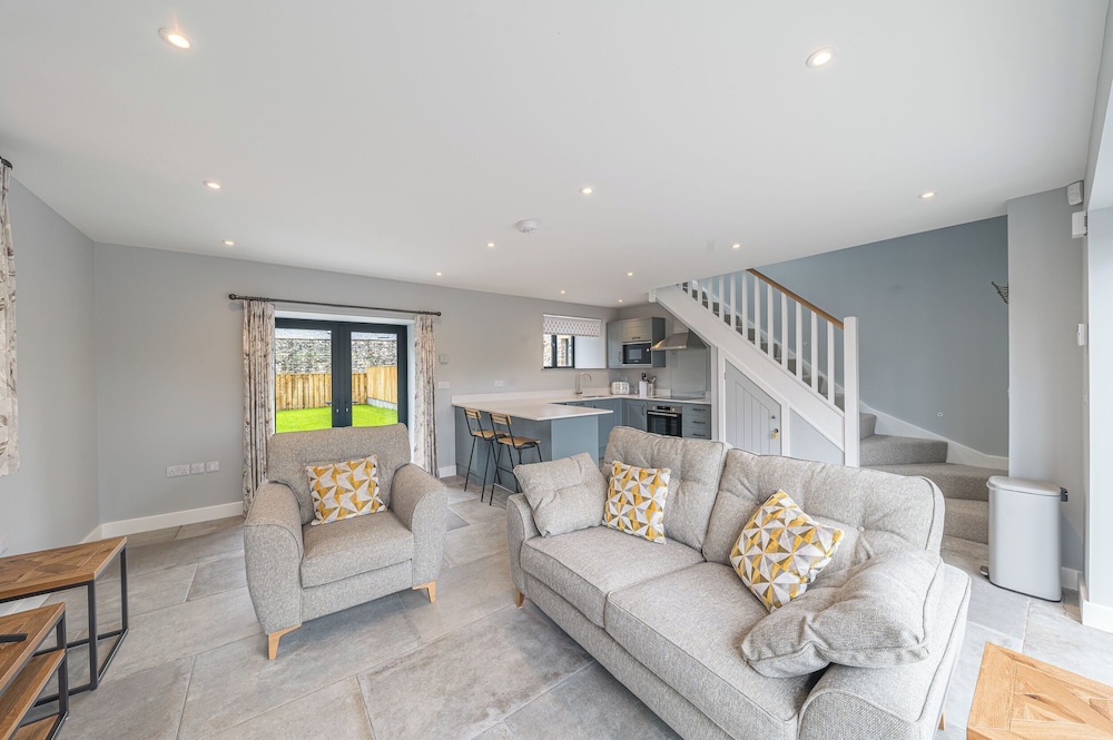 No 1 The Coach House