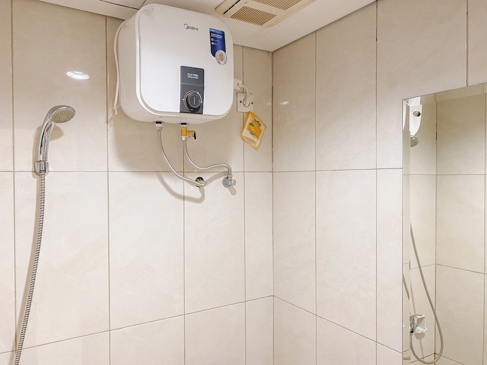 New Furnished And Comfy 2Br Apartment Nifarro Park