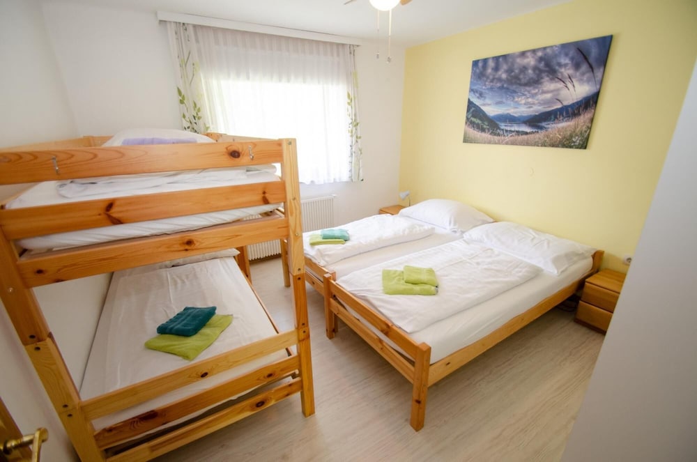 Budget Chalet Alpine - Apartment B