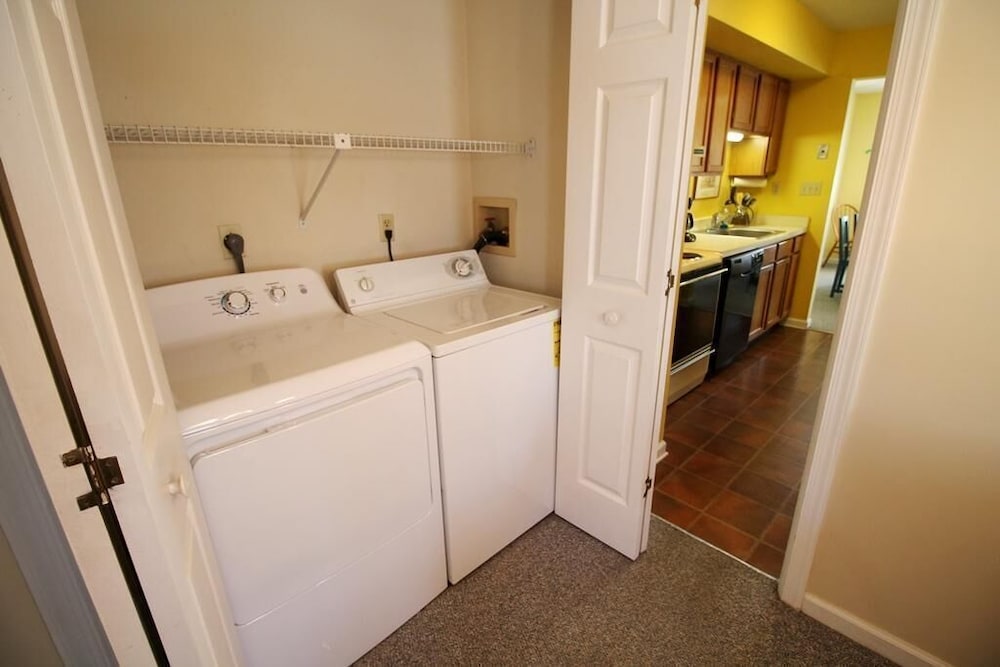 King Charles Avenue 408 #1