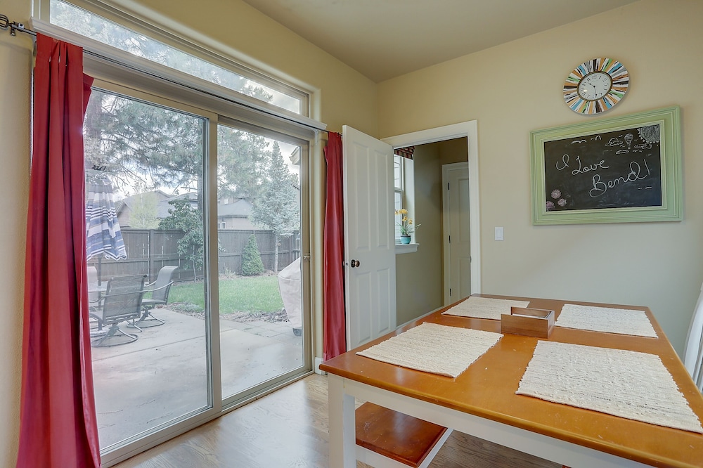 Aspen Ridge 3 Bedroom Home by RedAwning view 5