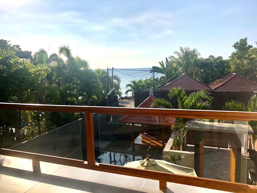 Villa Royal Lovina view 5