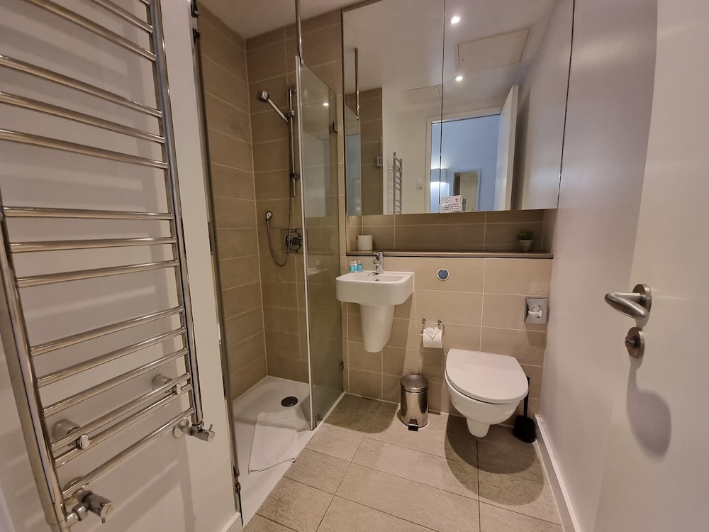 Liverpool Street Apartments