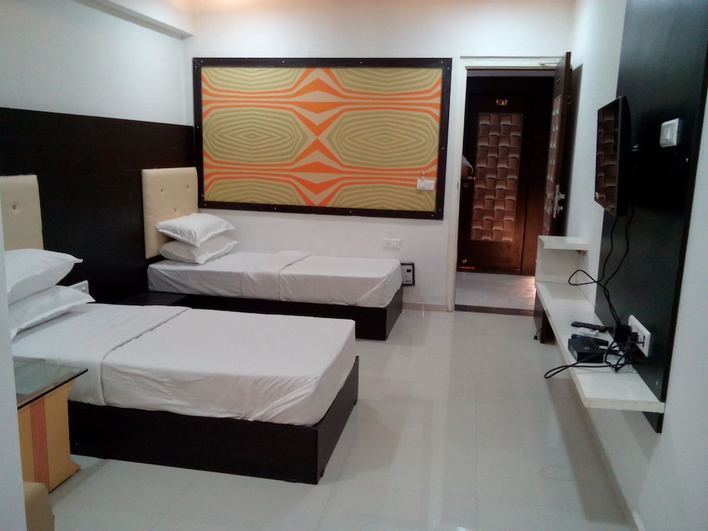 Krishna Park Inn