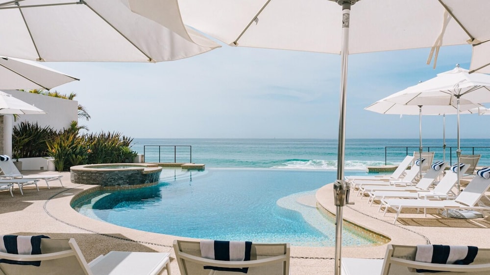 Oceanview Residence With World Class Amenities