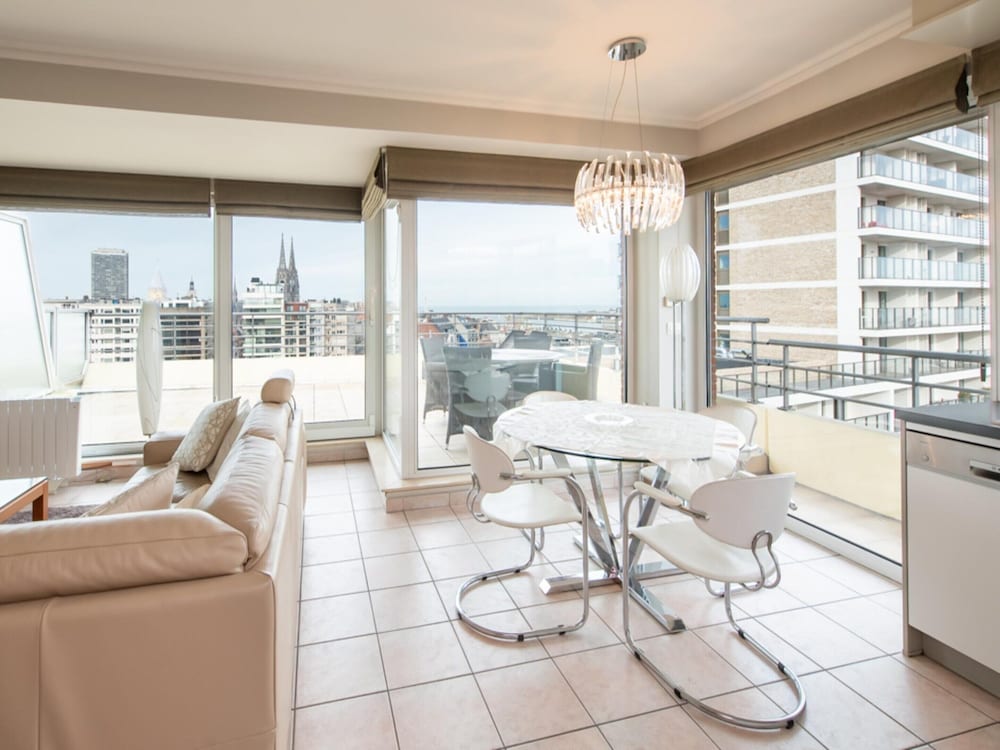 Beautiful Apartment With a View of the Marina