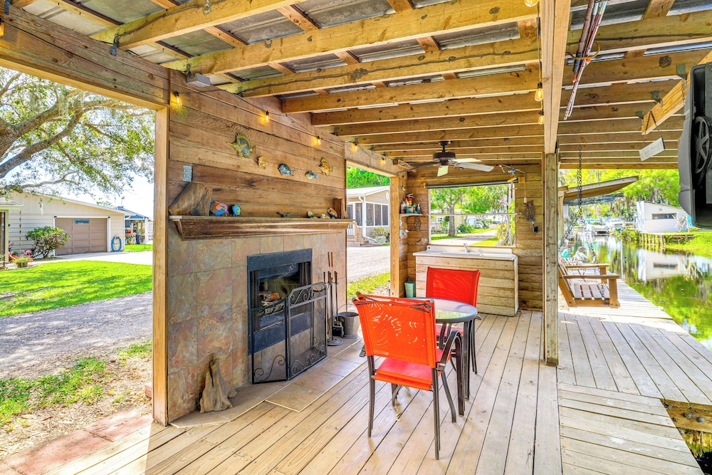 Private Boat Dock: Canal-front Home