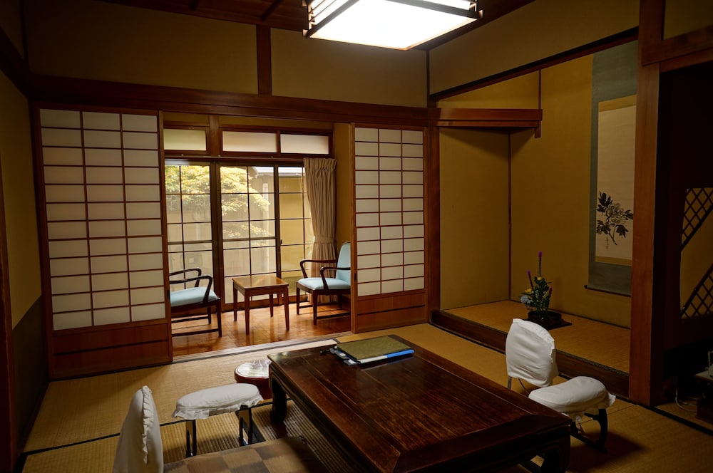Meisho Sansuien - Yuda Onsen -