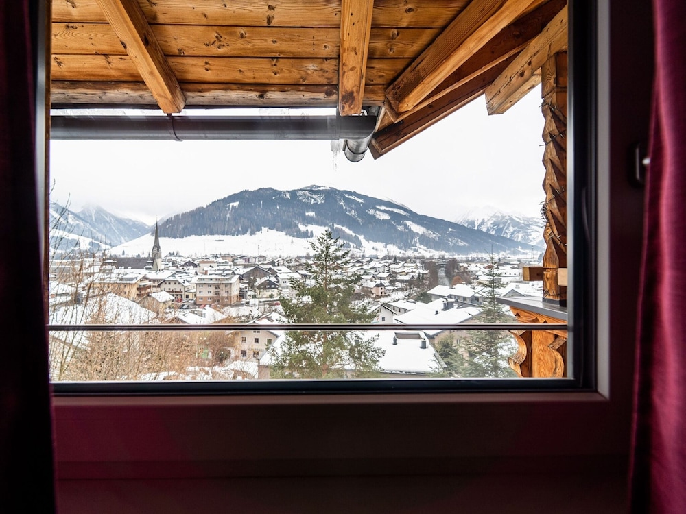 Chalet in Bruck Near Ski Slopes