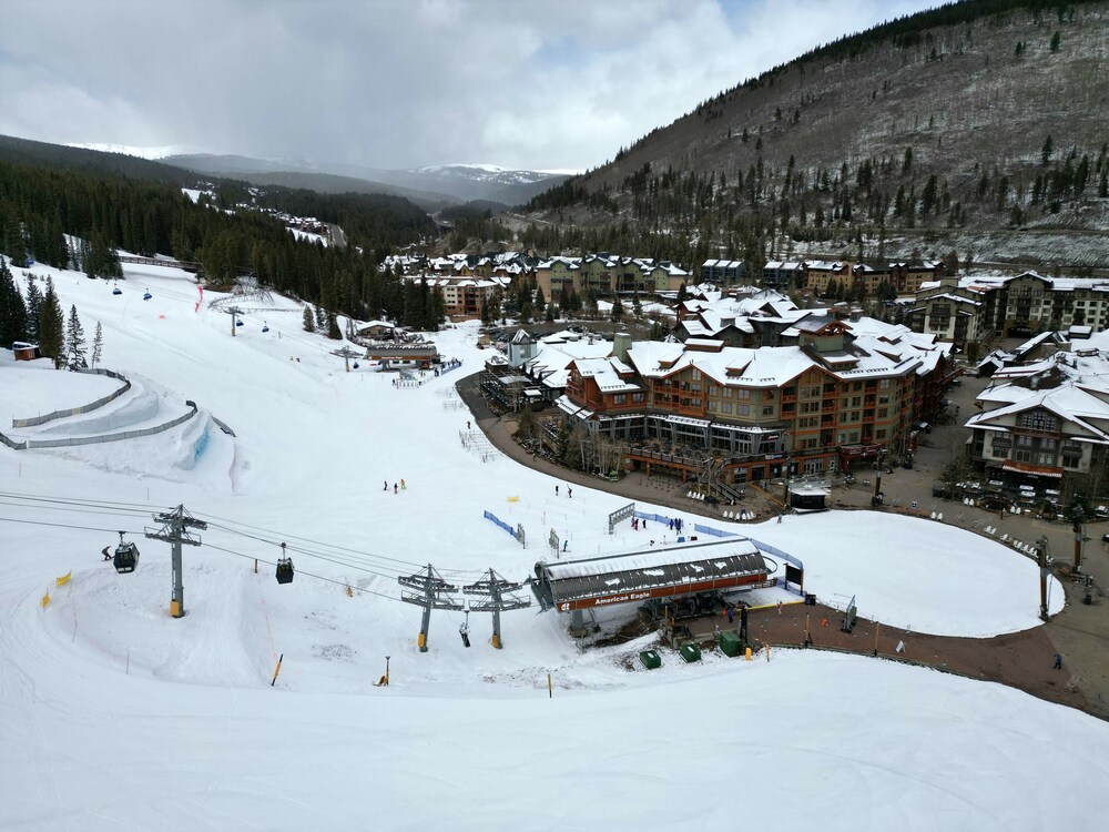 VS643 and 641H Village Square