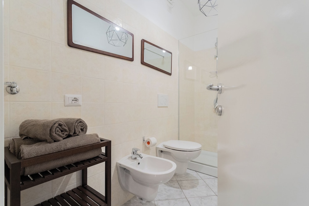 Romantic Pier by Rent all Como