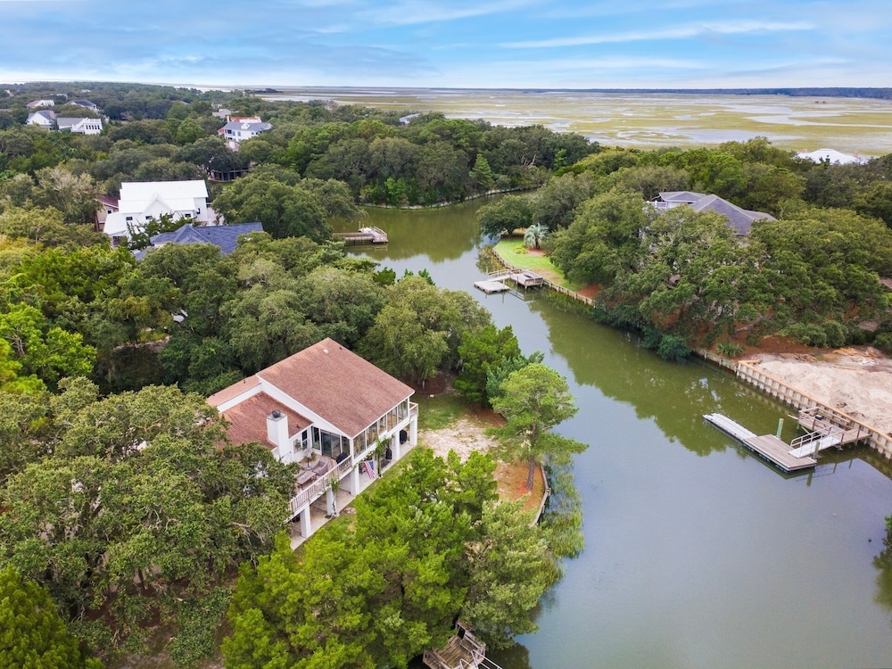 Sunny Pointe 4 Bedroom Home
