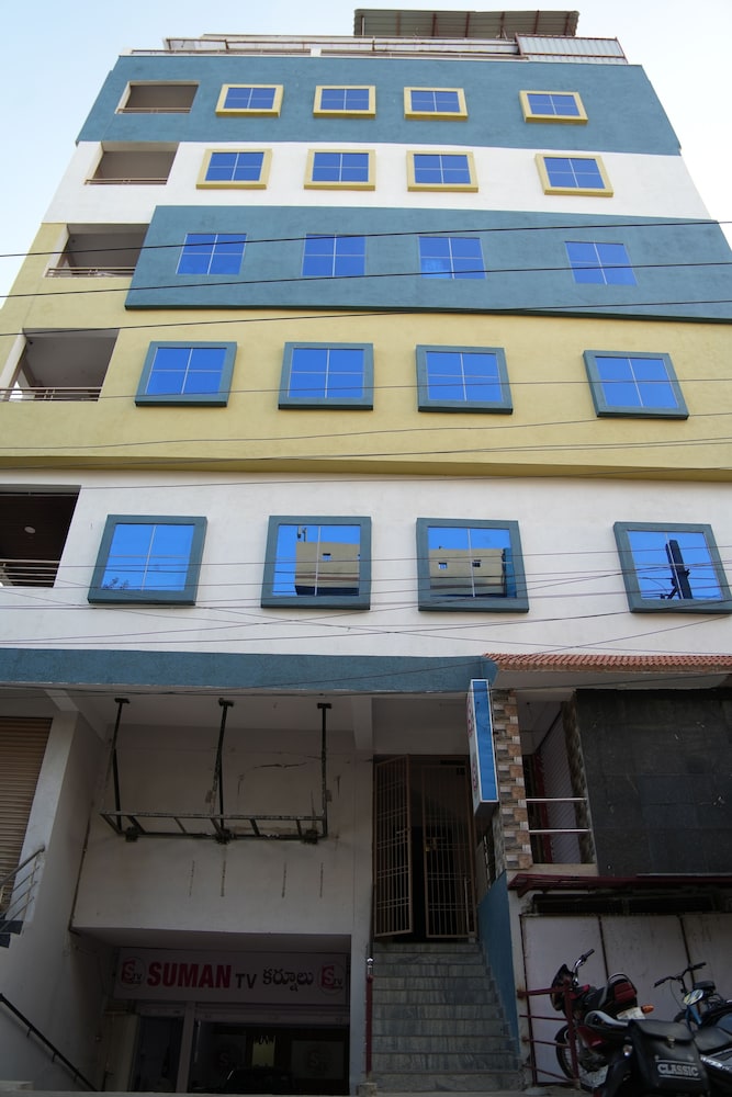 Hiraa inn Studio Apartments