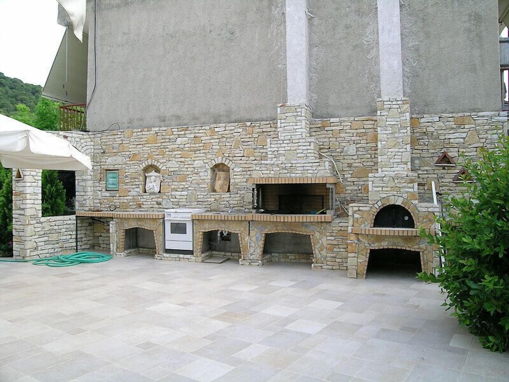 Magda's Kamares photo 4