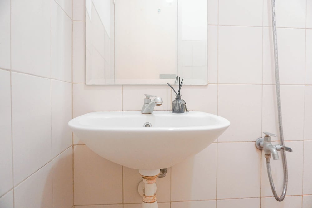 Homey Studio at Riverview Jababeka Apartment